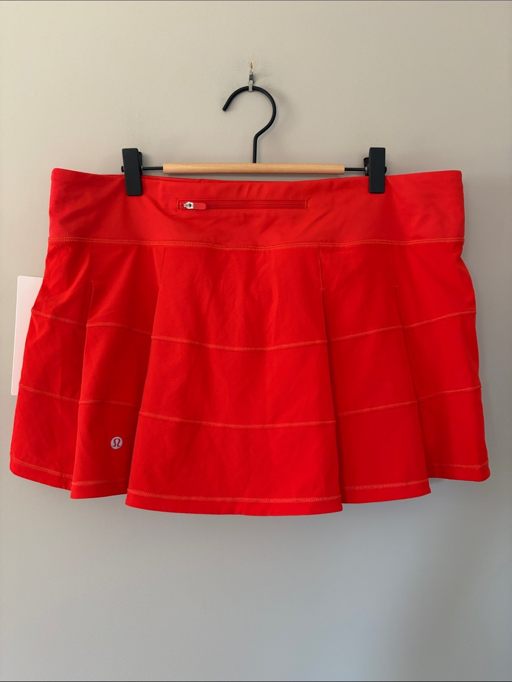Lululemon Pace Rival MR Skirt Hot Heat Red Size 12 NWT Athletic Preppy Tennis